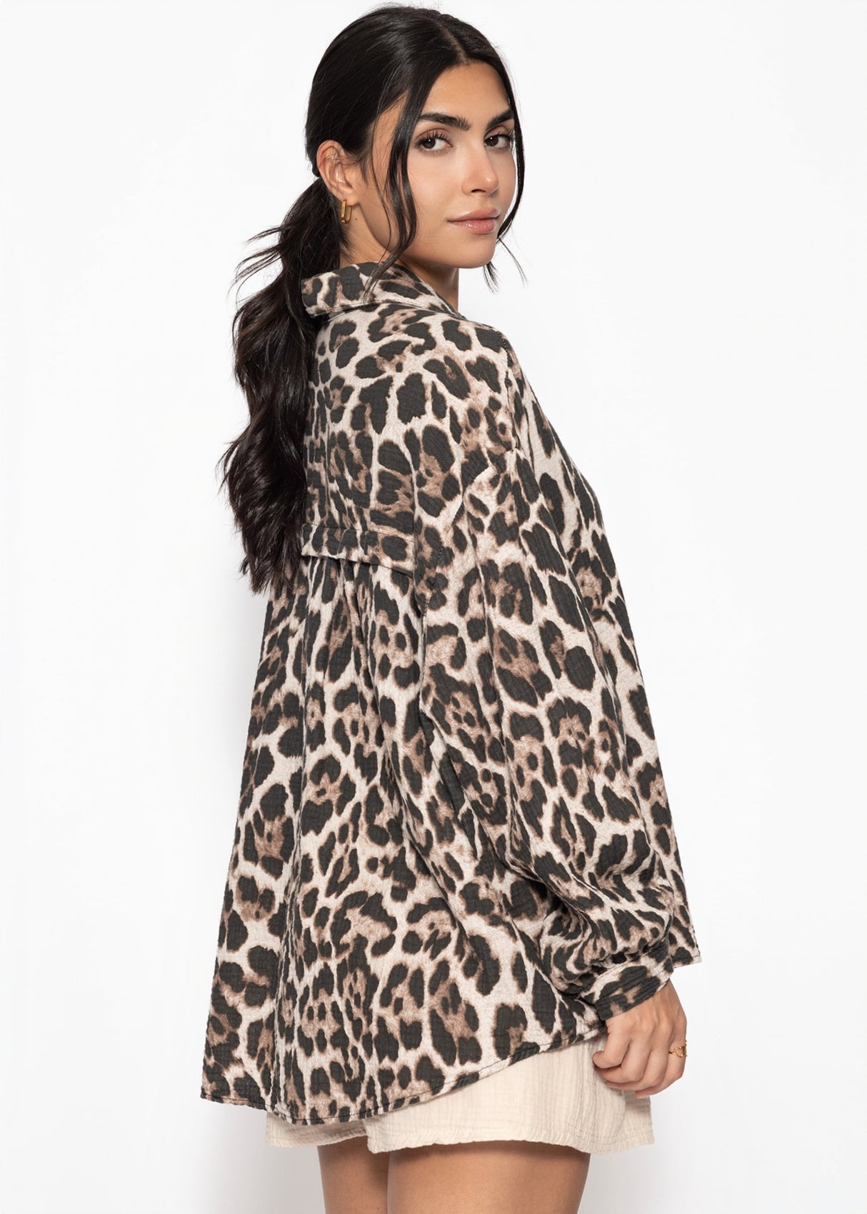 Oversize muslin blouse with leopard print - light beige