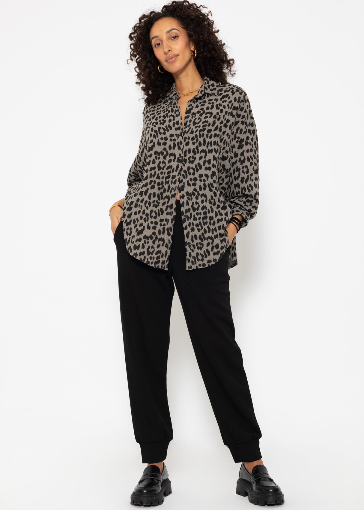 Oversize muslin blouse with leo print - taupe