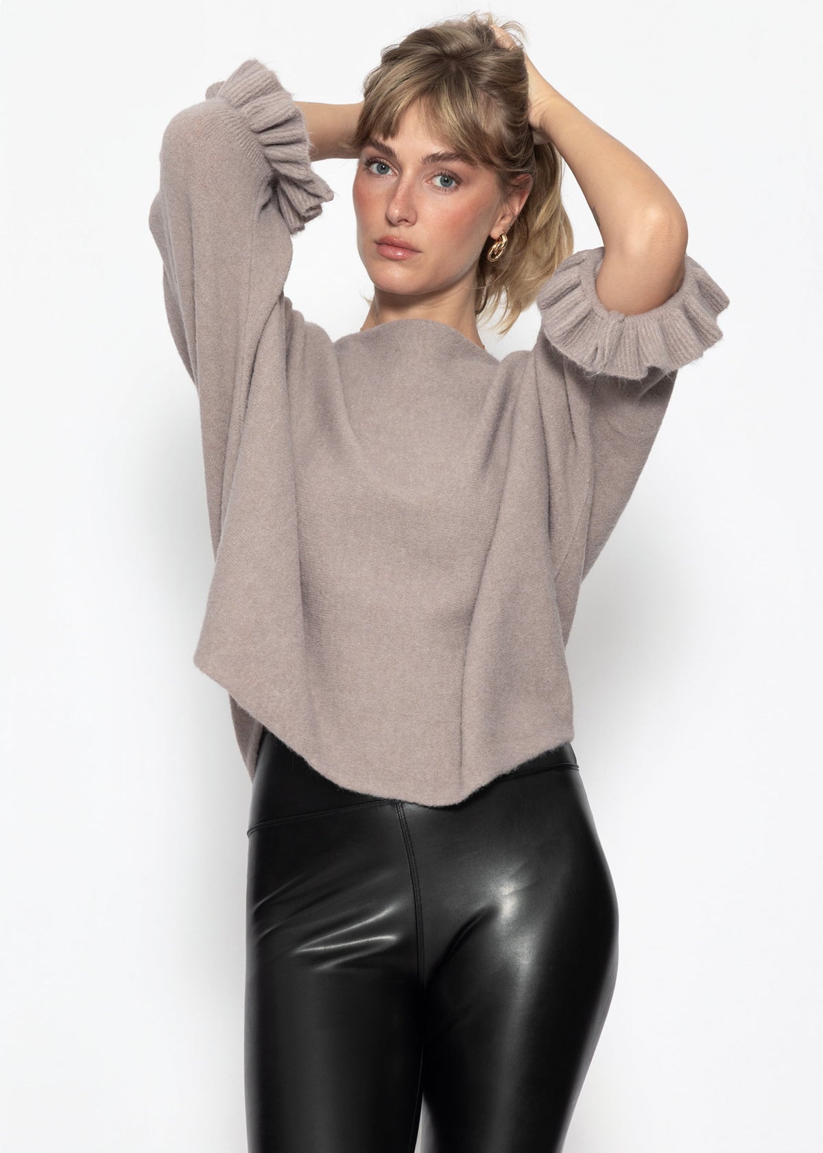 Oversize Pullover mit U-Boot Ausschnitt - taupe