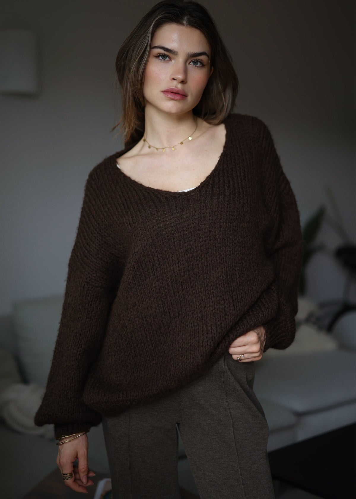 Oversize Pullover mit V-Ausschnitt - braun