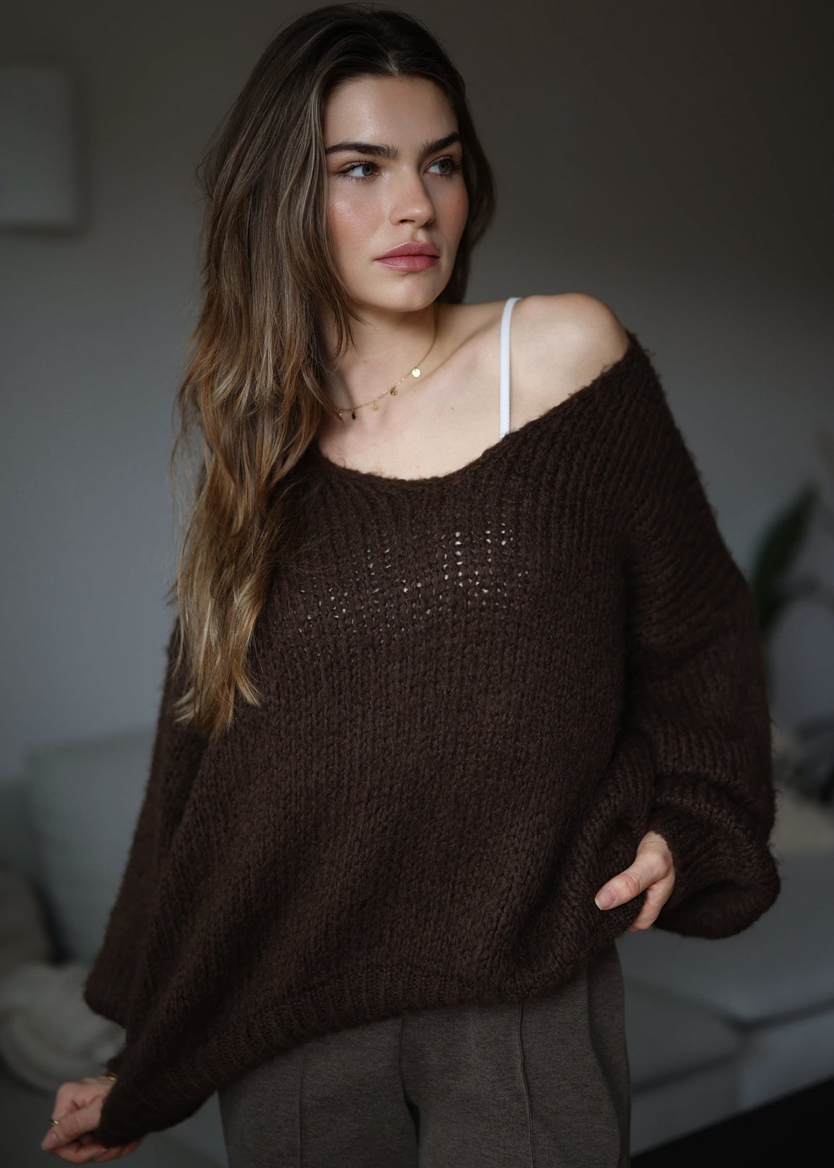 Oversize Pullover mit V-Ausschnitt - braun