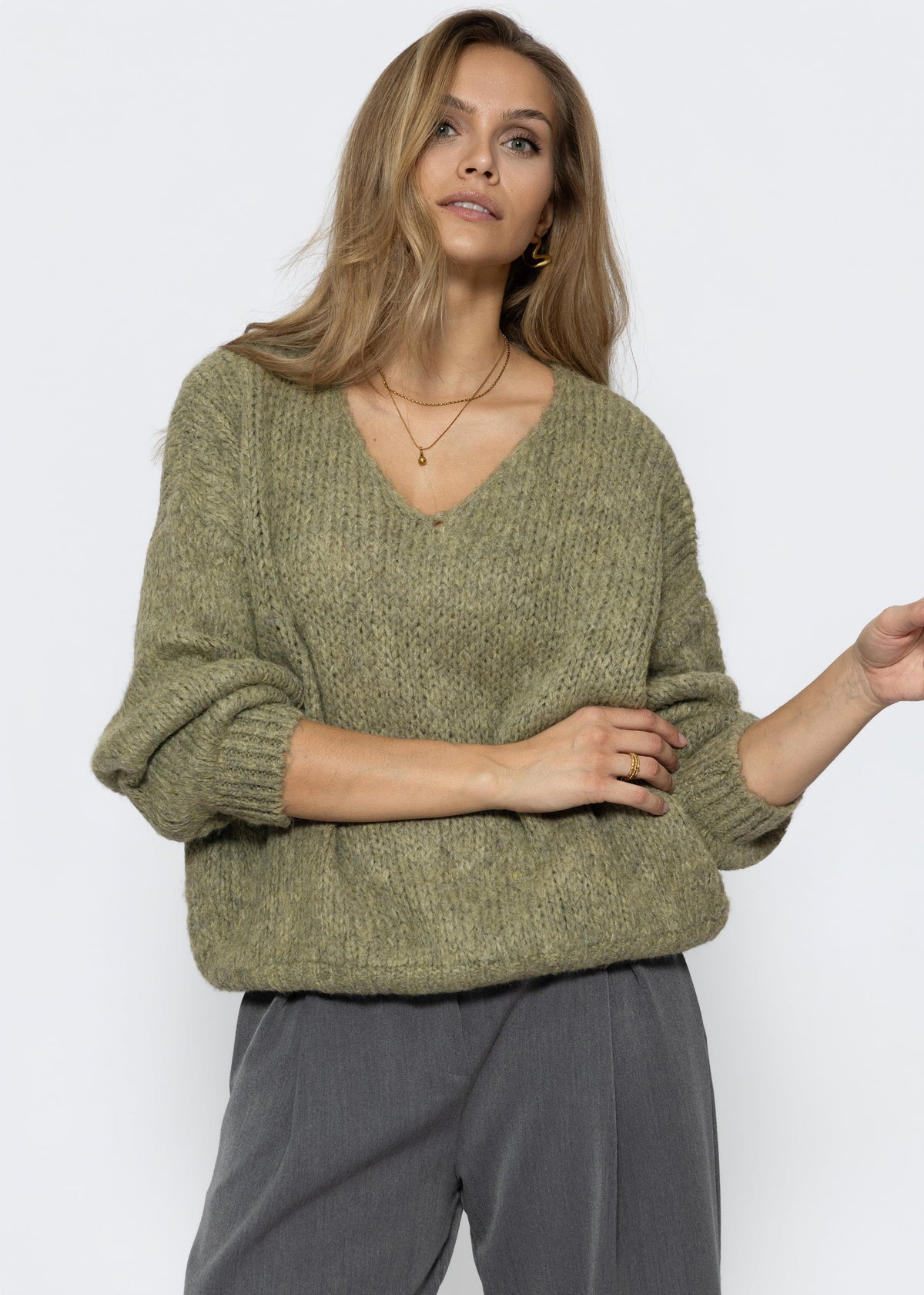 Oversize Pullover mit V-Ausschnitt - khaki