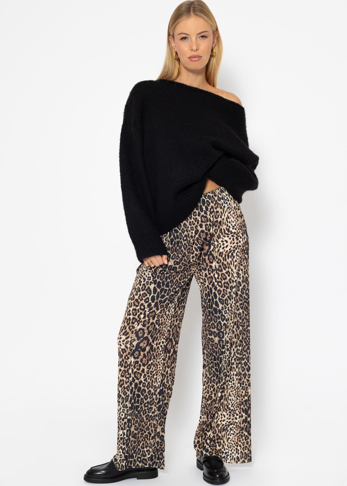 Oversized sweater - black