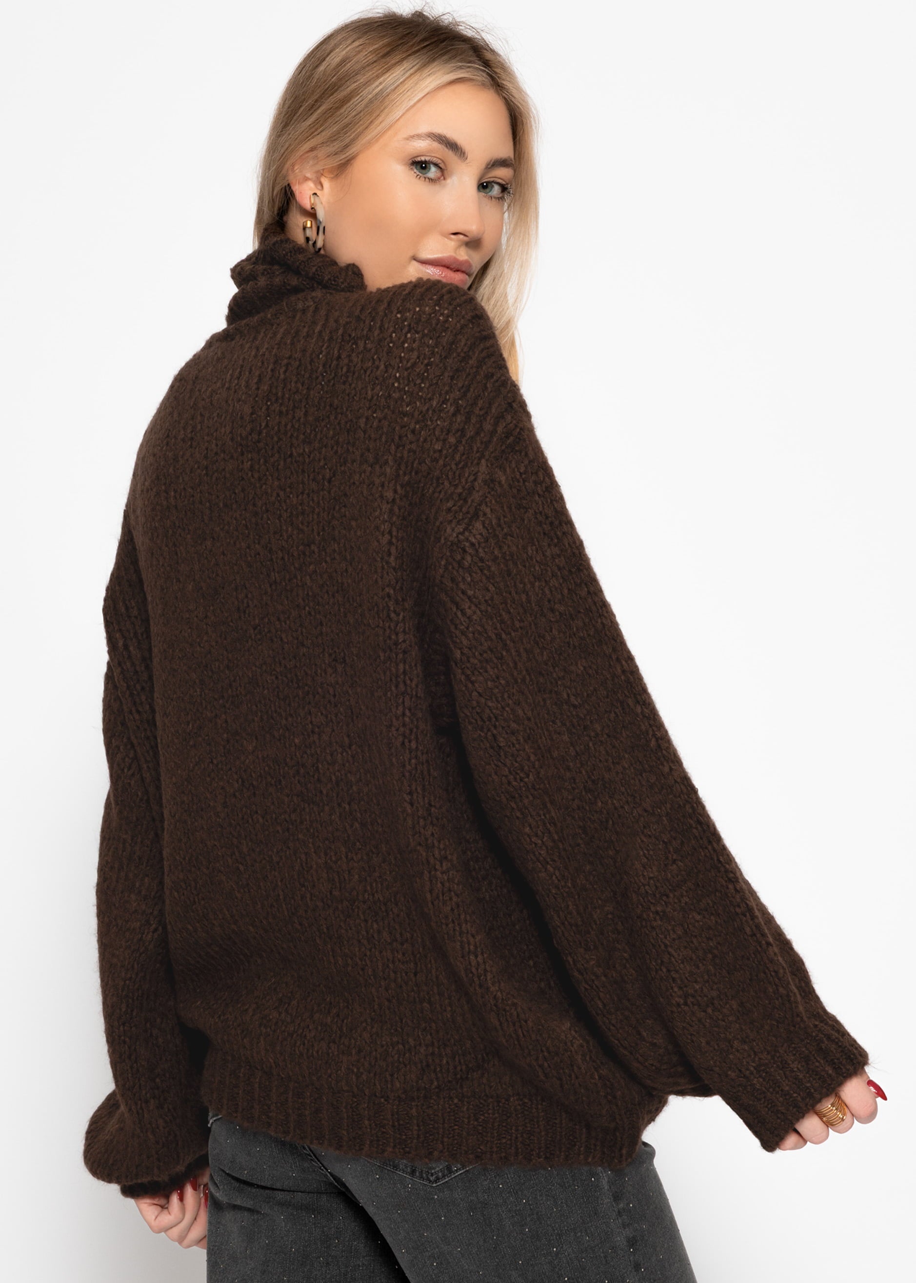 Oversize Rollkragenpullover - braun