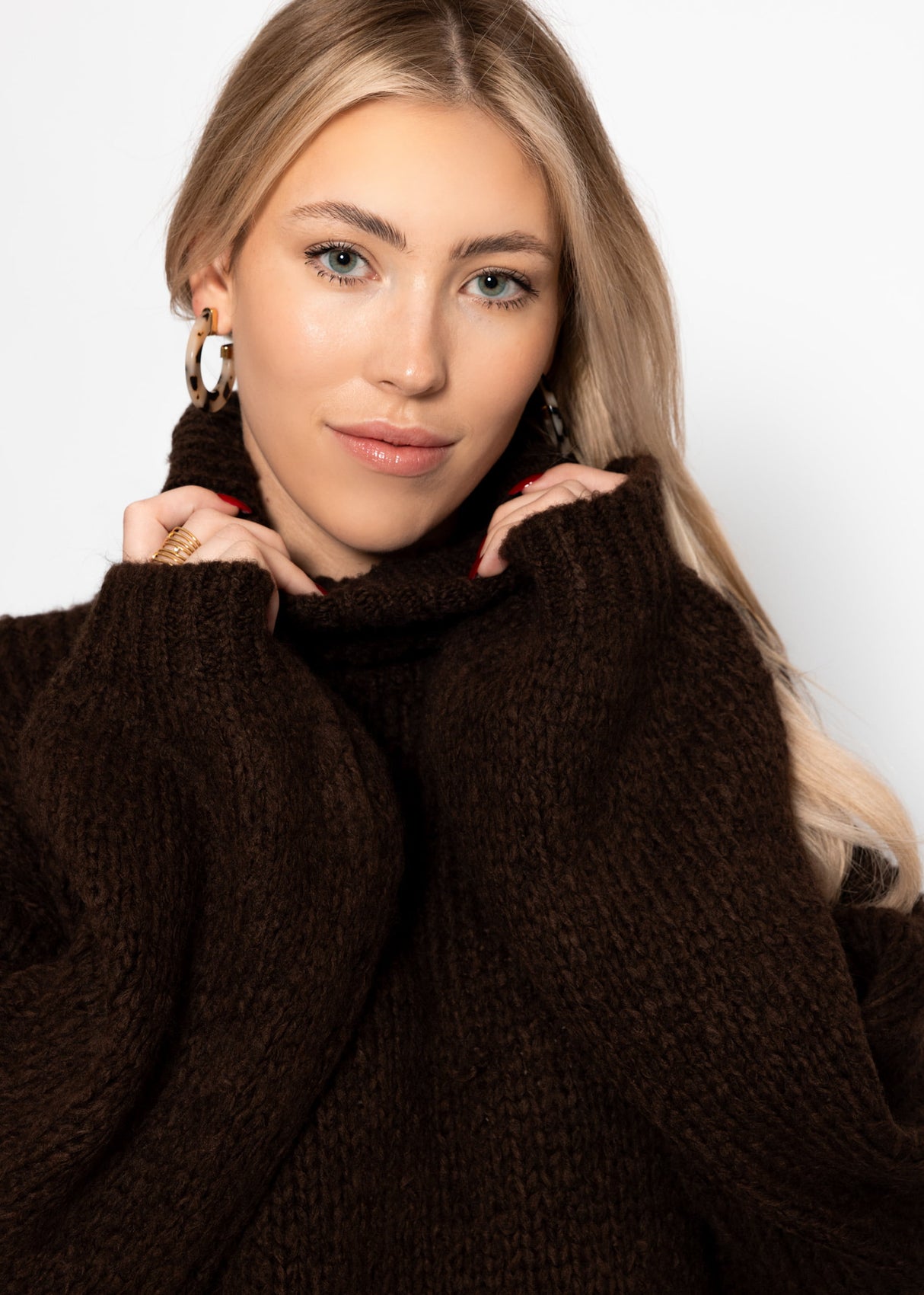 Oversize Rollkragenpullover - braun