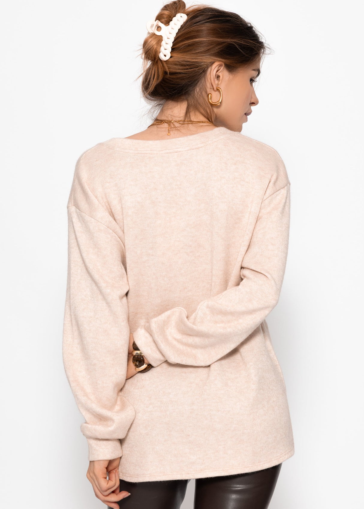 Oversize soft sweater with deep V-neck - beige