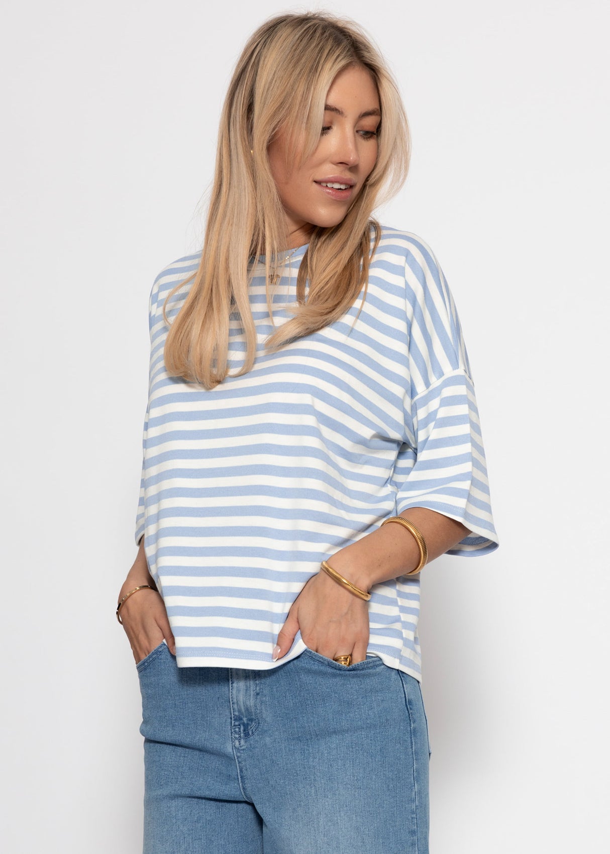 Oversize T-Shirt mit Streifen - blau-weiß