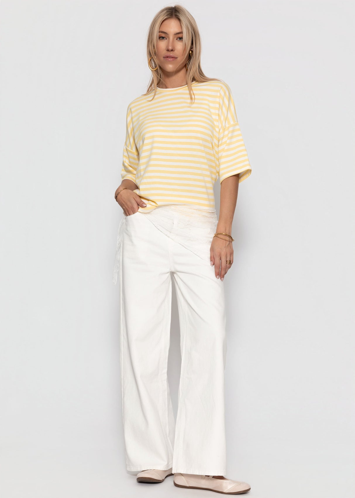 Oversize T-Shirt mit Streifen - gelb-weiß