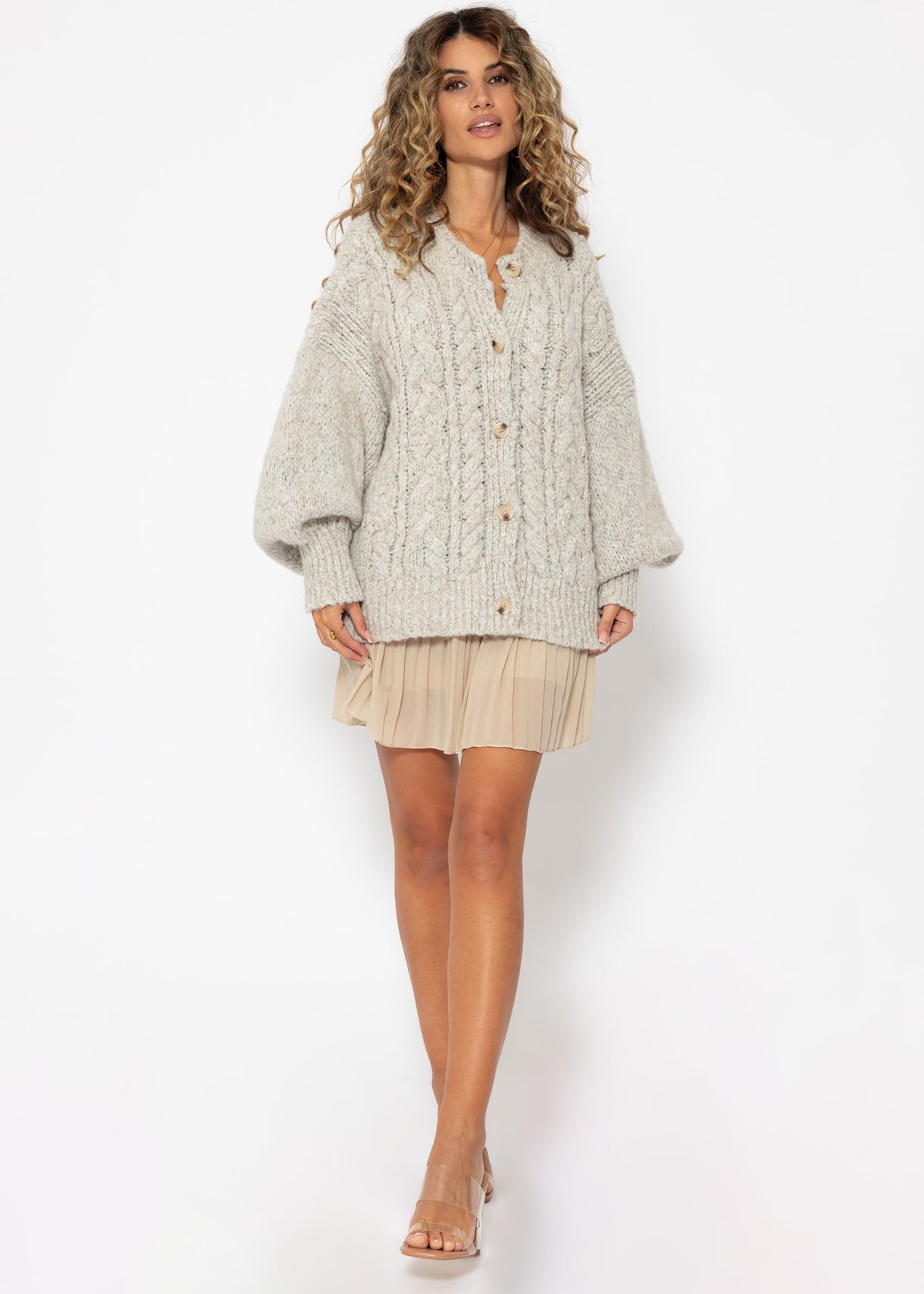 Pleated skirt made of chiffon, beige