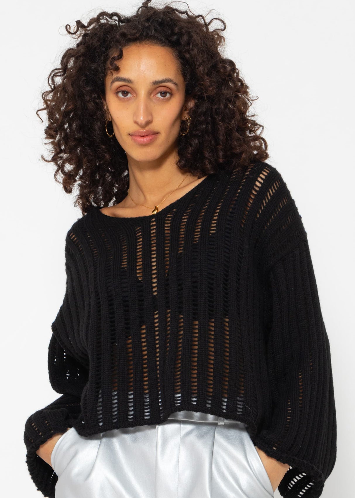 Ladder stitch sweater - black