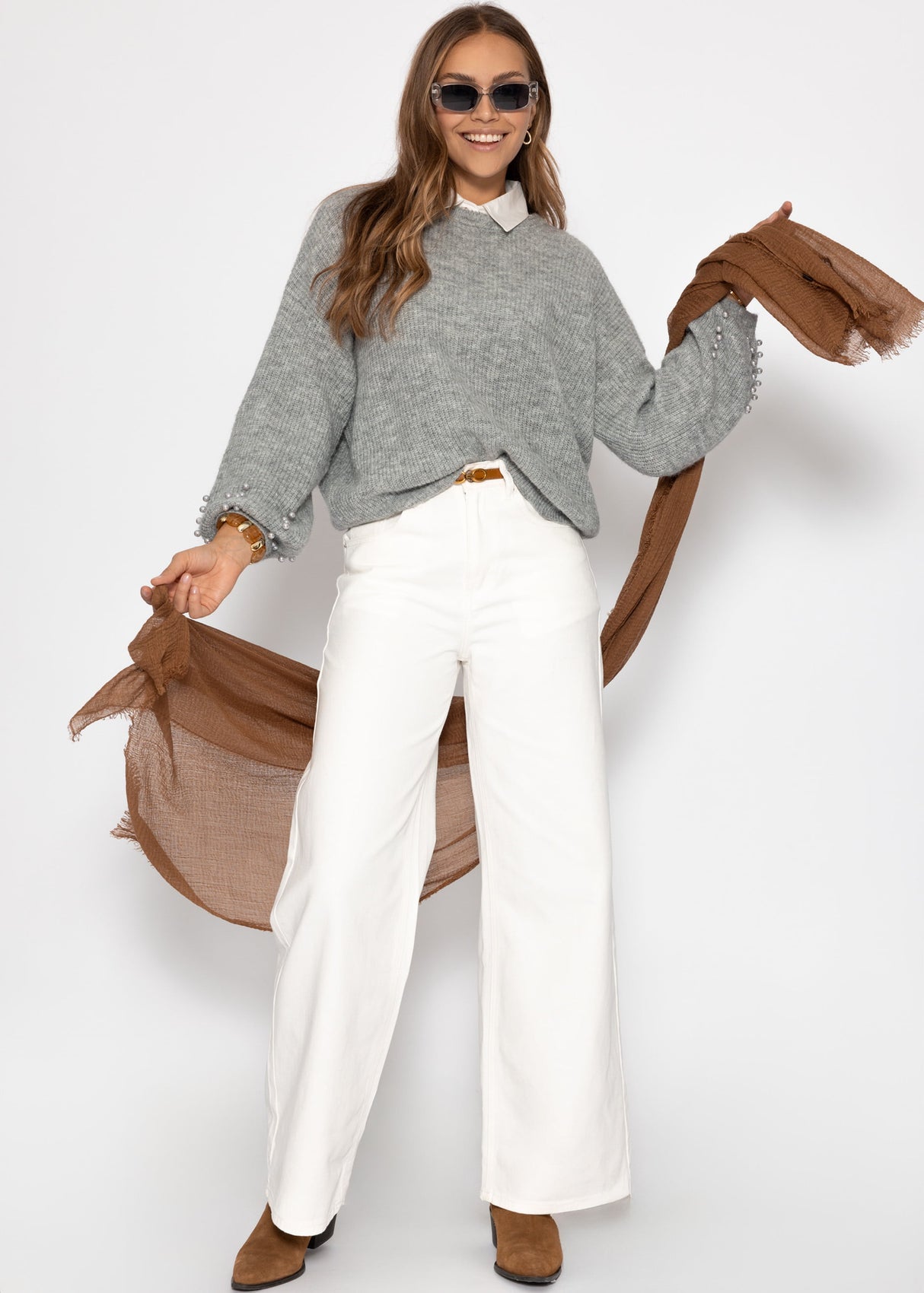 Pullover mit Perlendetails - grau