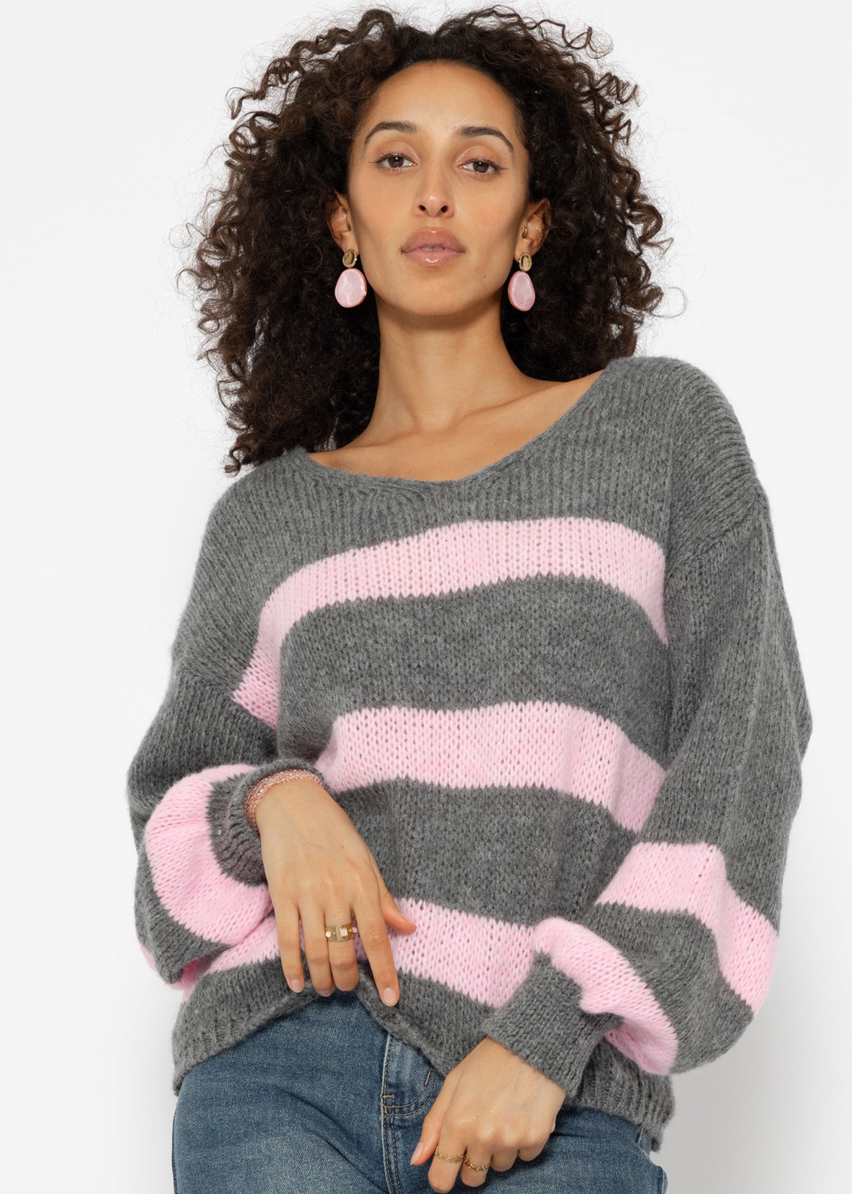 Sweater with pink stripes - grey