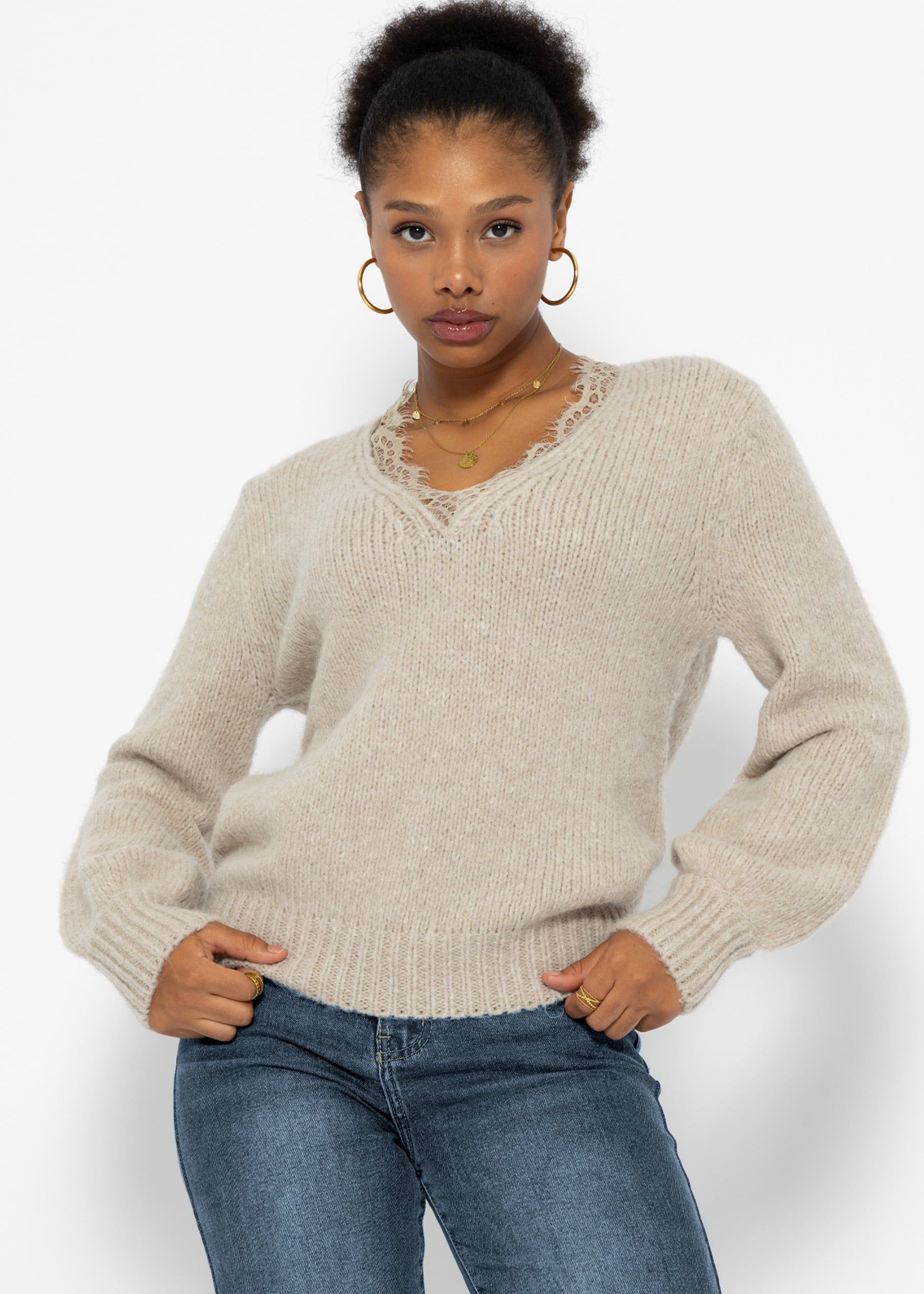 Sweater with lace neckline - beige