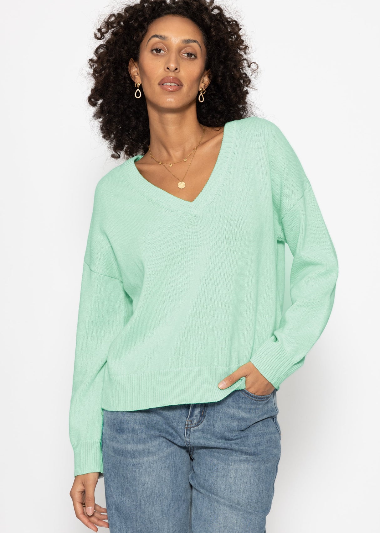 Sweater with deep V-neck - mint