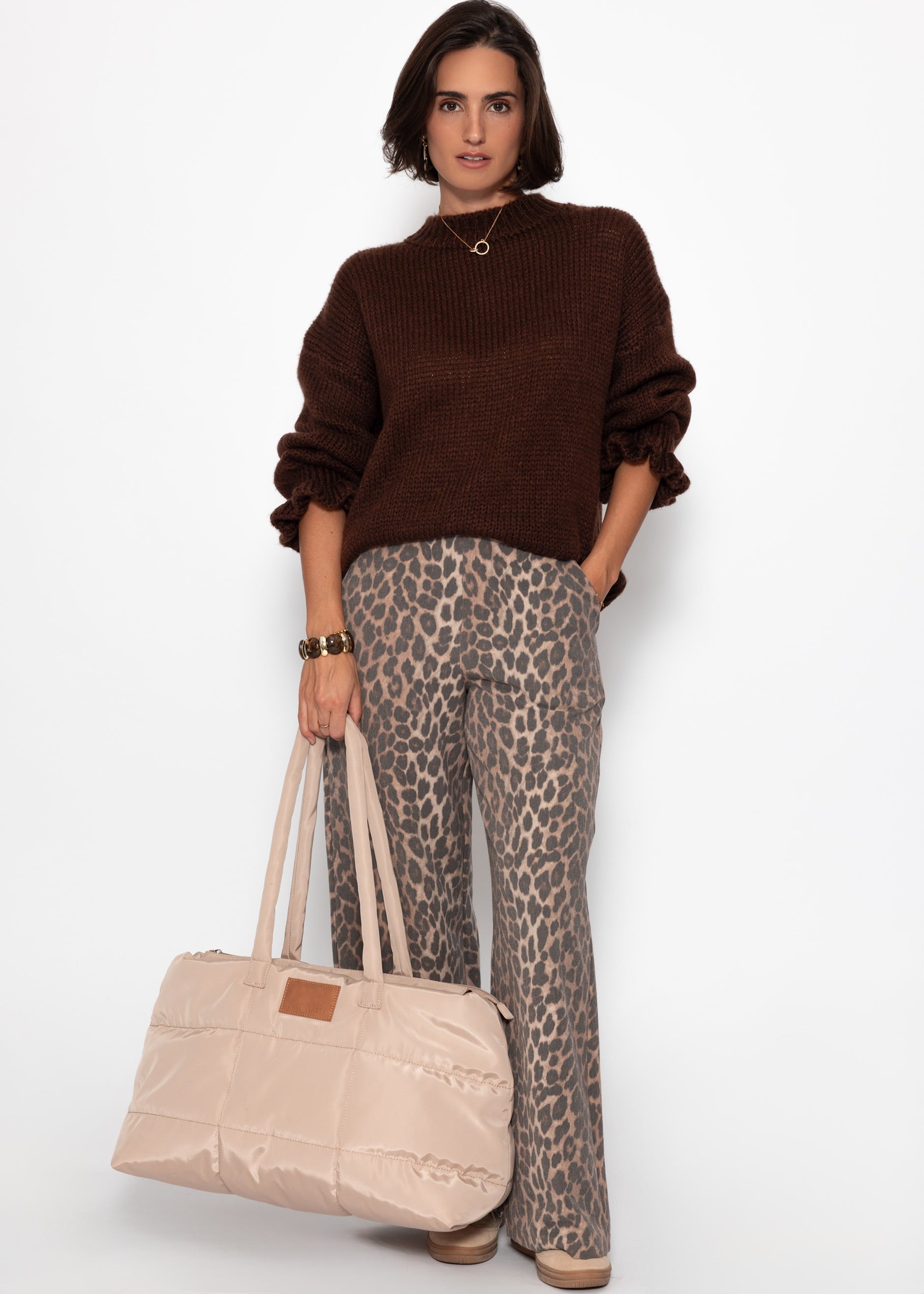 Sweater with flounce sleeves - brown