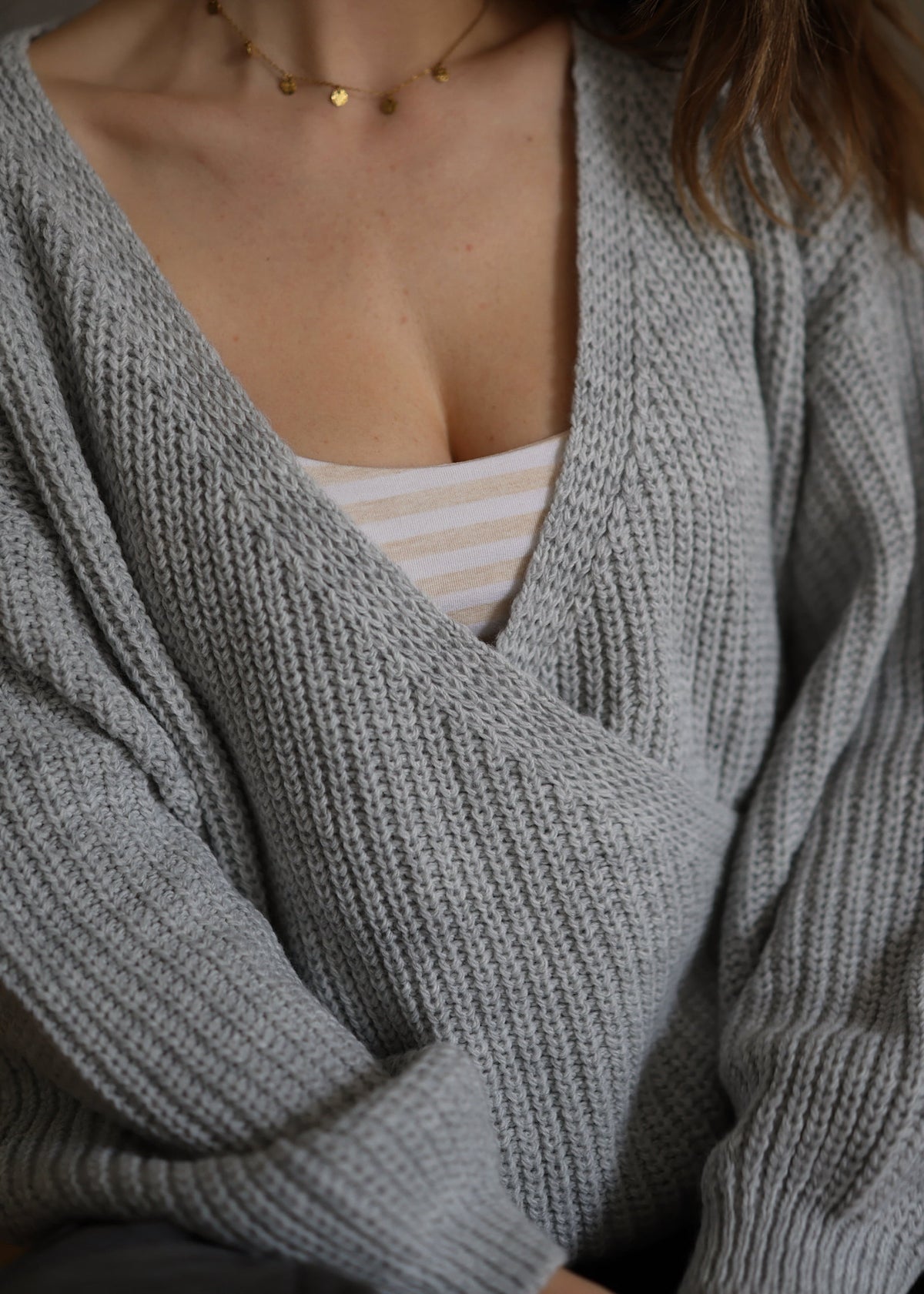 Pullover mit Wickeloptik - hellgrau
