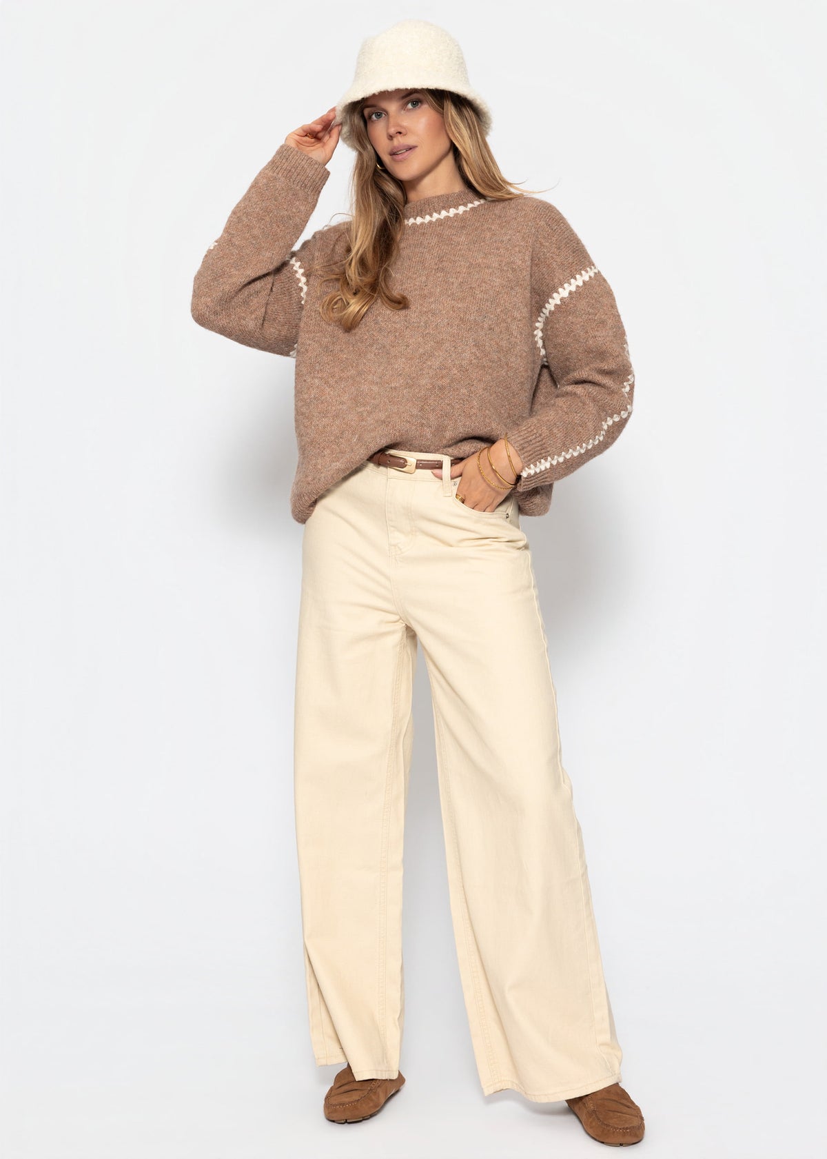 Pullover mit Ziernähten und Wollanteil - braun