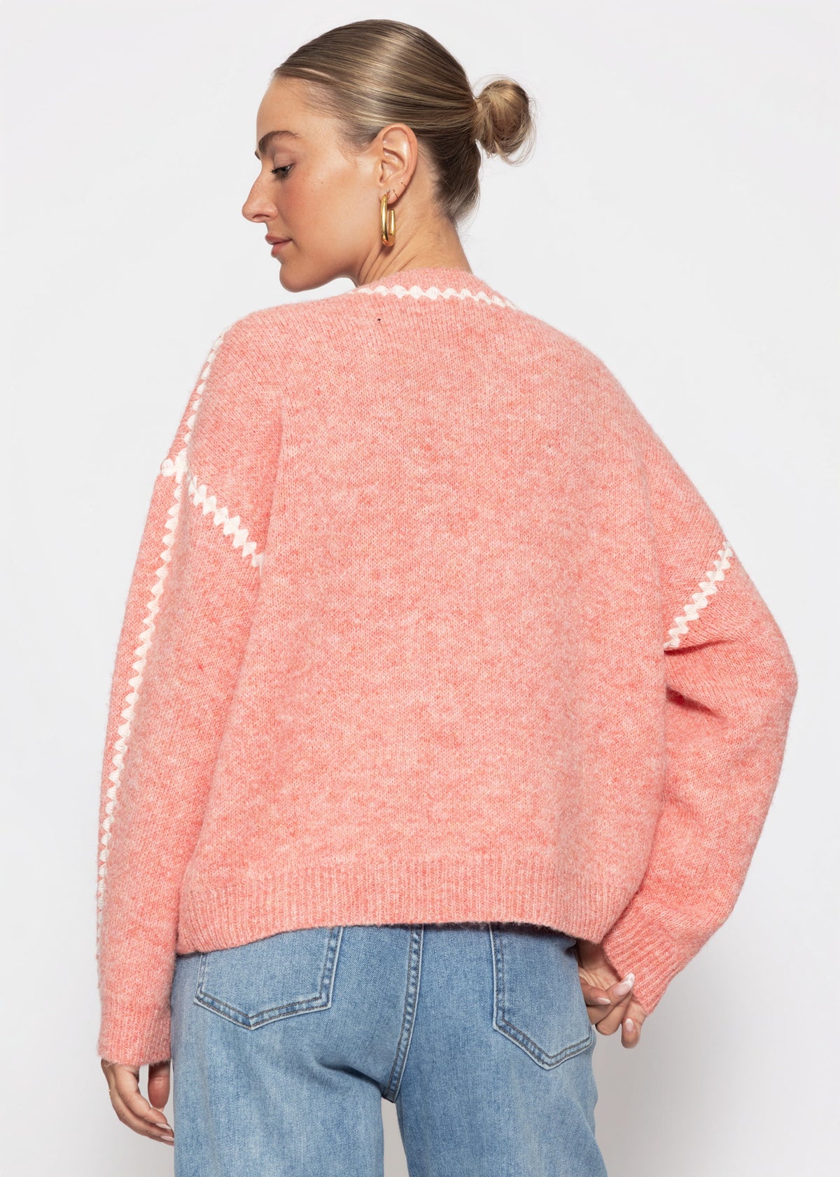 Pullover mit Ziernähten und Wollanteil - lachs