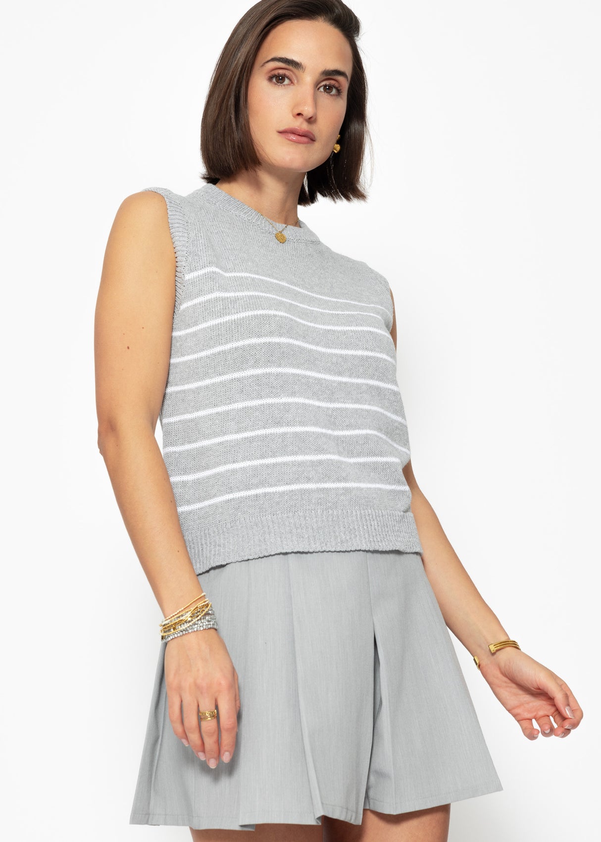 Pullunder gestreift - hellgrau