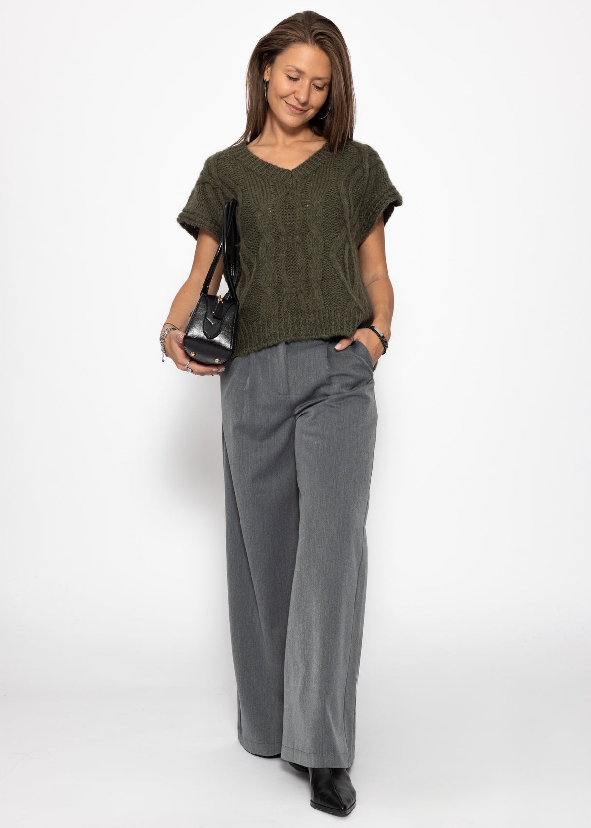 Pullunder mit Zopfmuster und V-Ausschnitt - grün