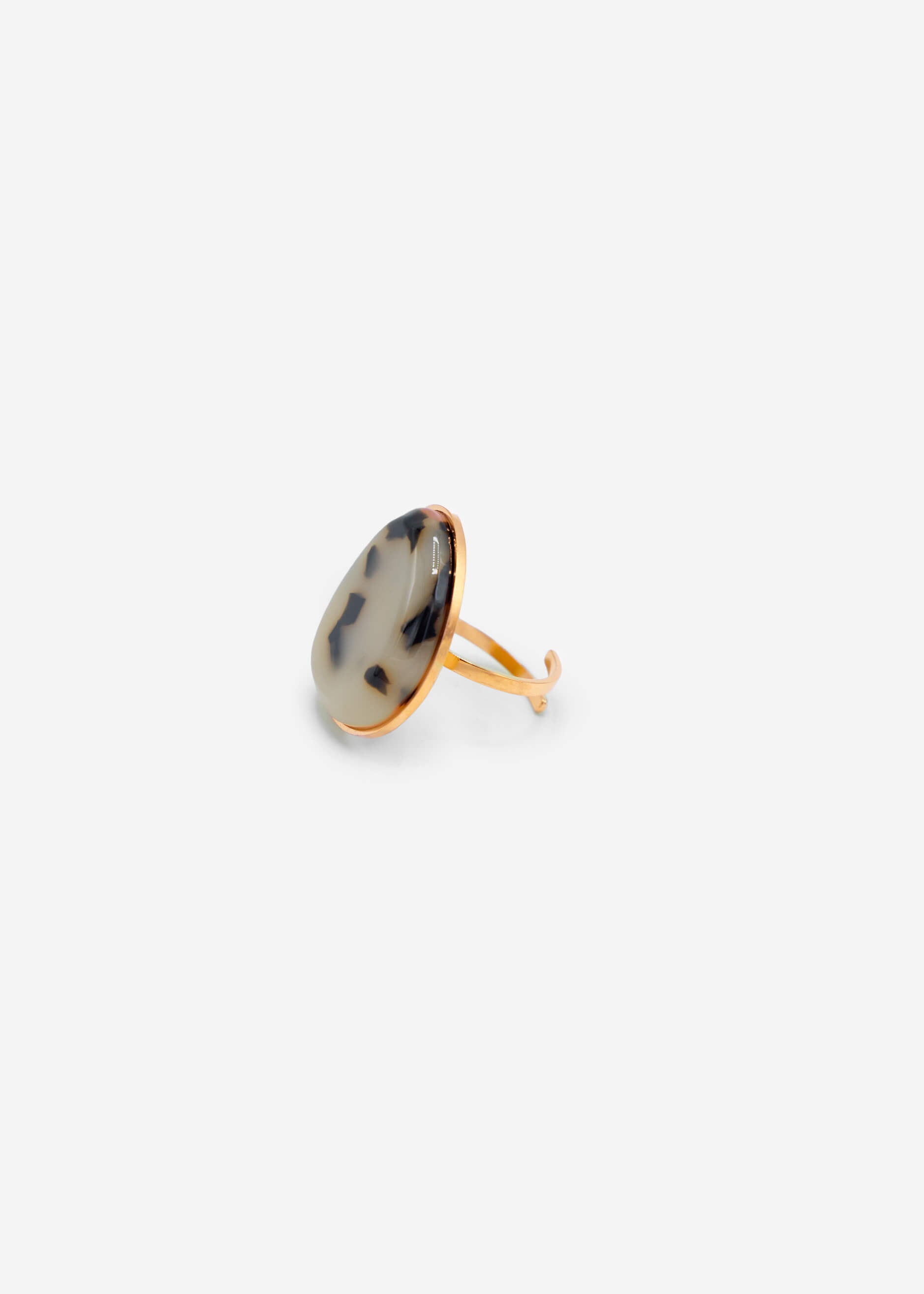 Ring mit braunem Schmuckstein - gold