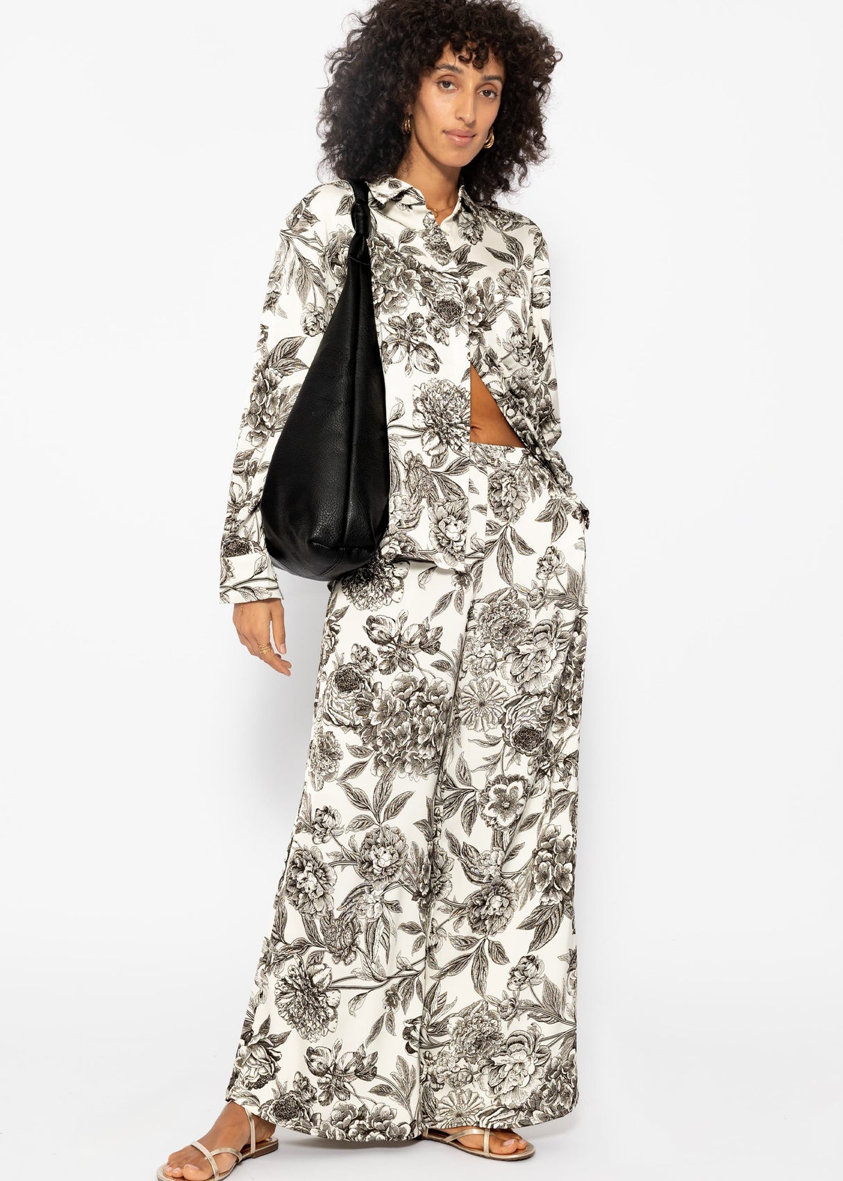 Satin blouse with print - off-white-grey