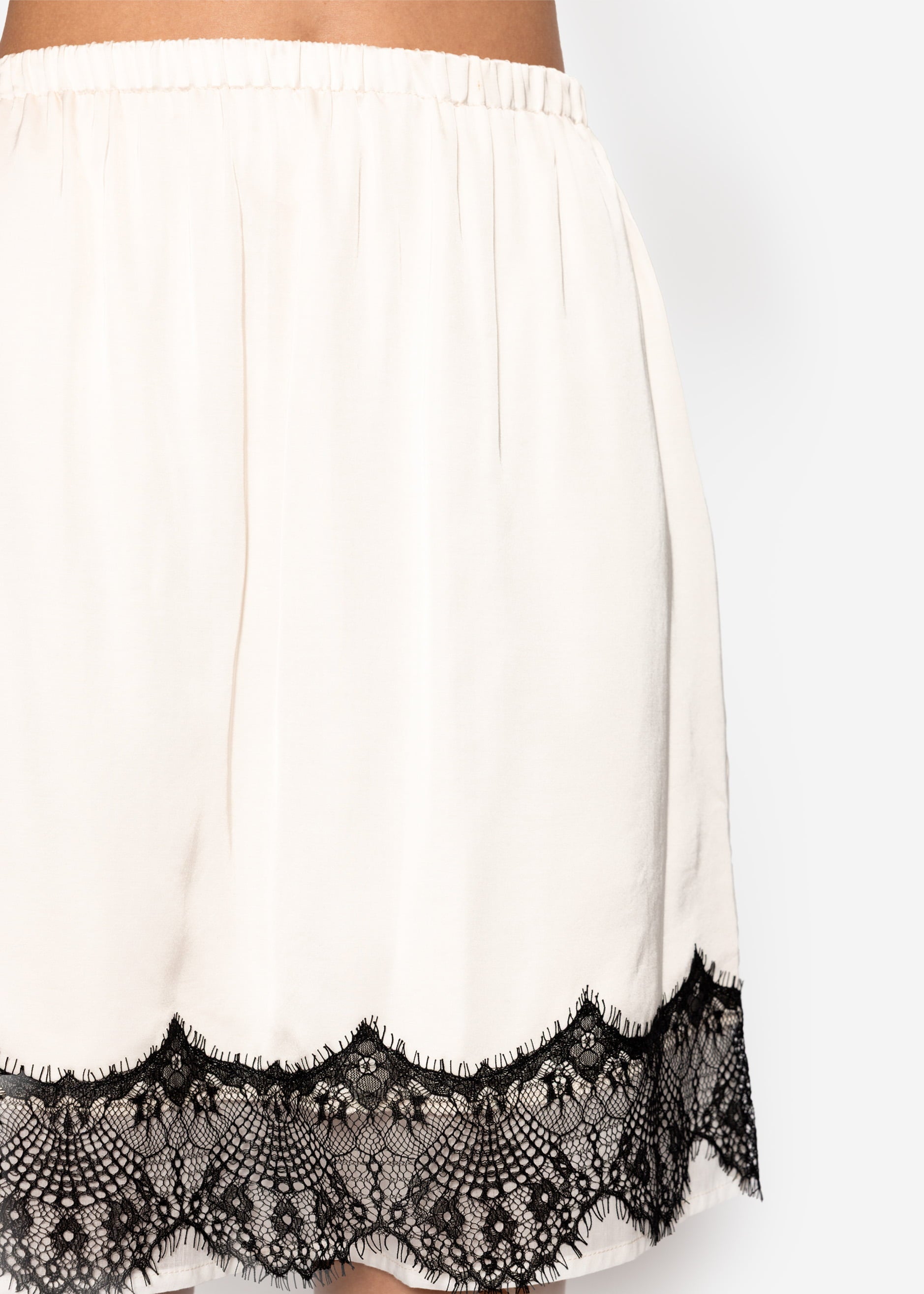 Satin skirt with lace trim - off-white