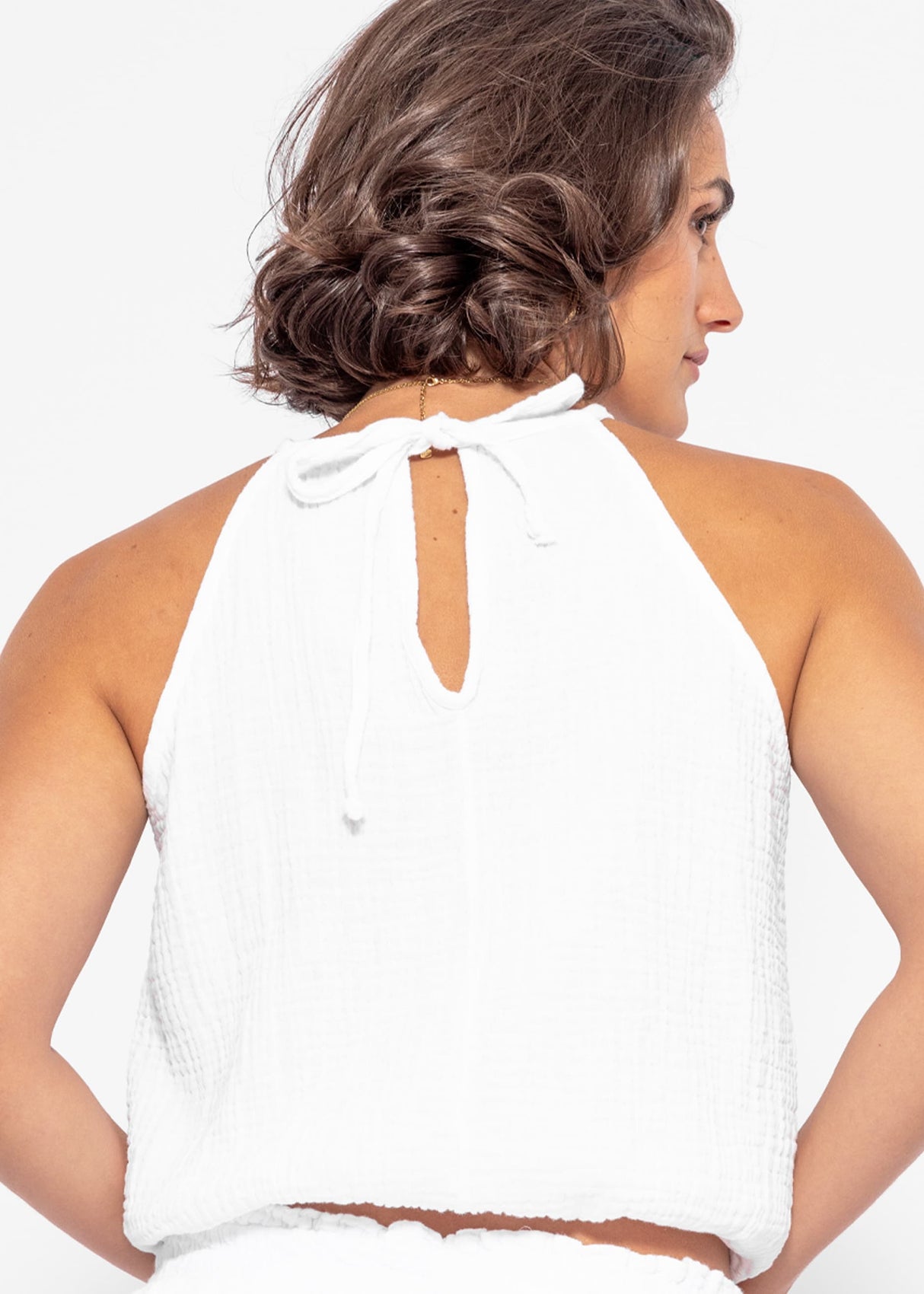 Off-the-shoulder muslin top - white