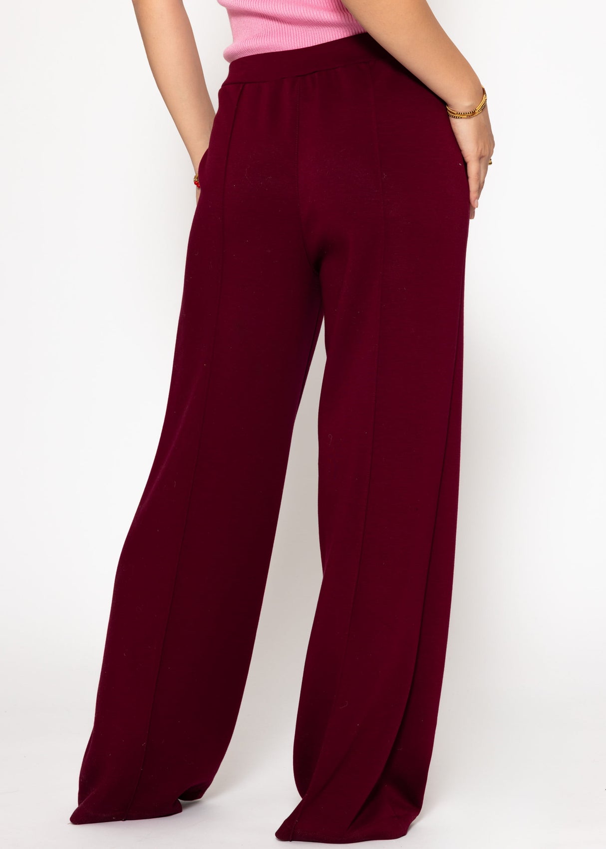 Soft, wide jogging pants with piping - burgundy