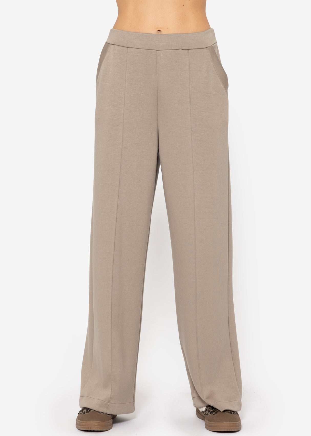 Soft wide jogging pants with piping - taupe