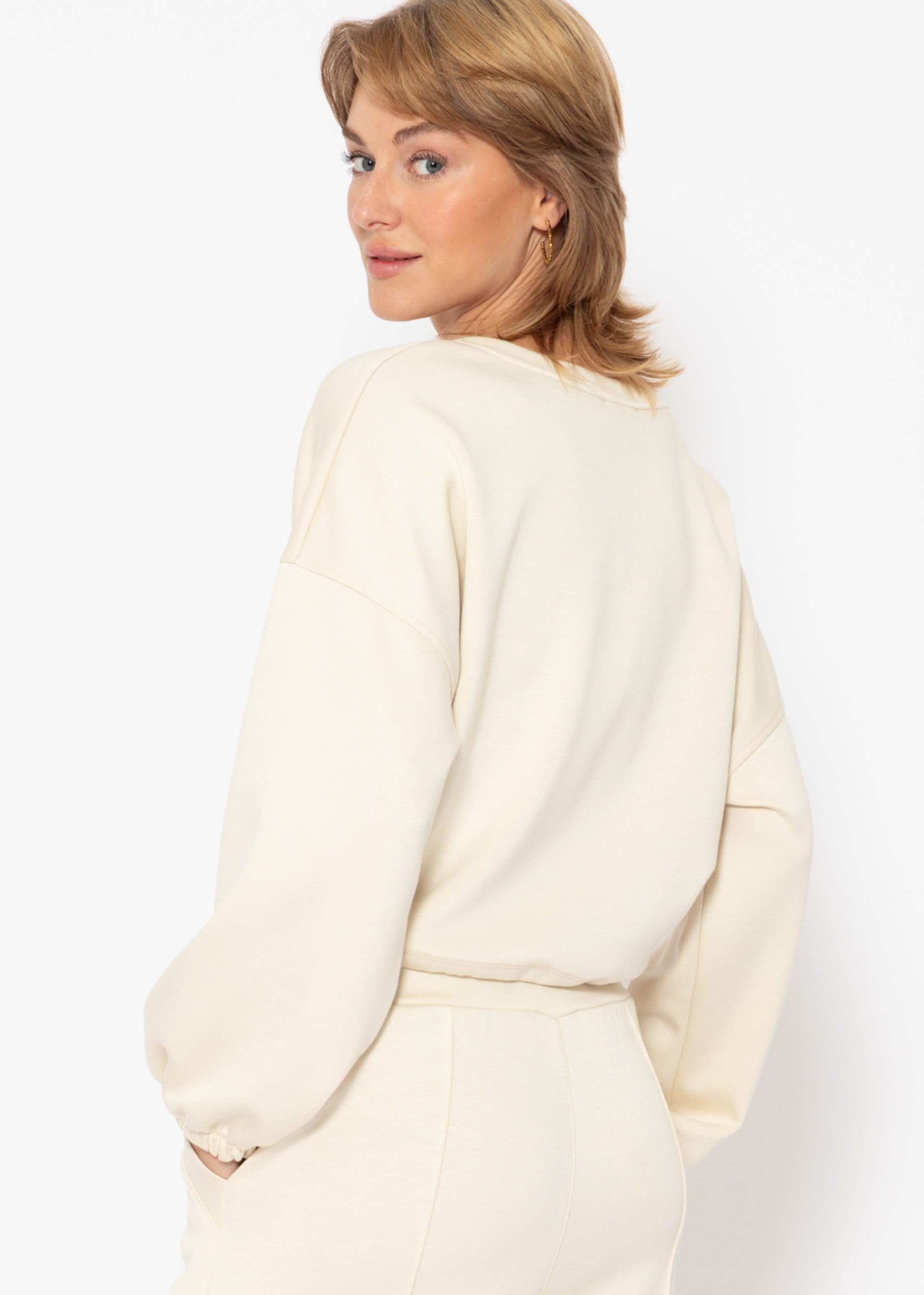 Soft crop sweatshirt with balloon sleeves - off-white