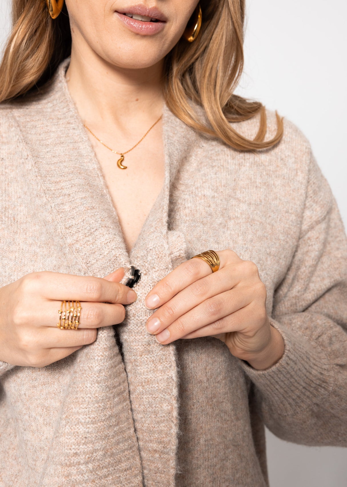 Cardigan with floral appliqué - taupe