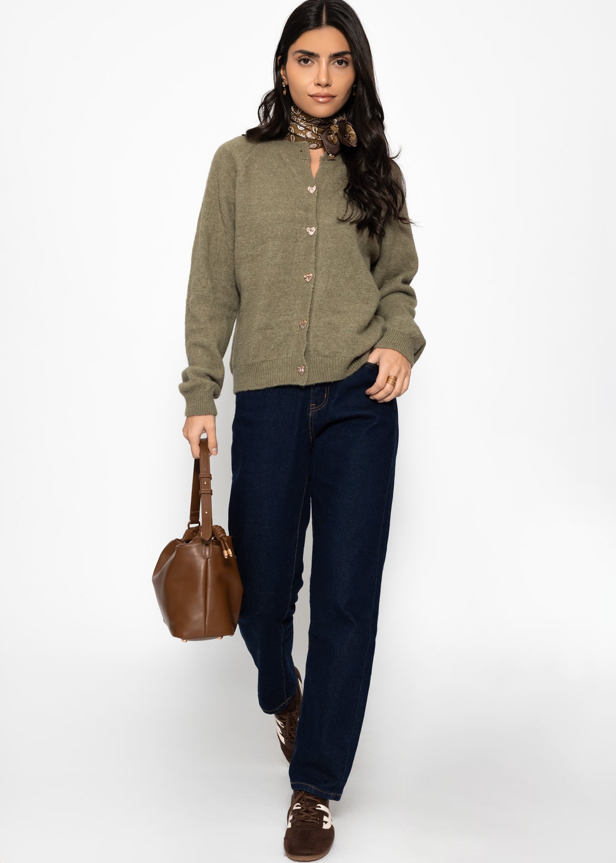 Strickjacke mit Herzknöpfen - khaki