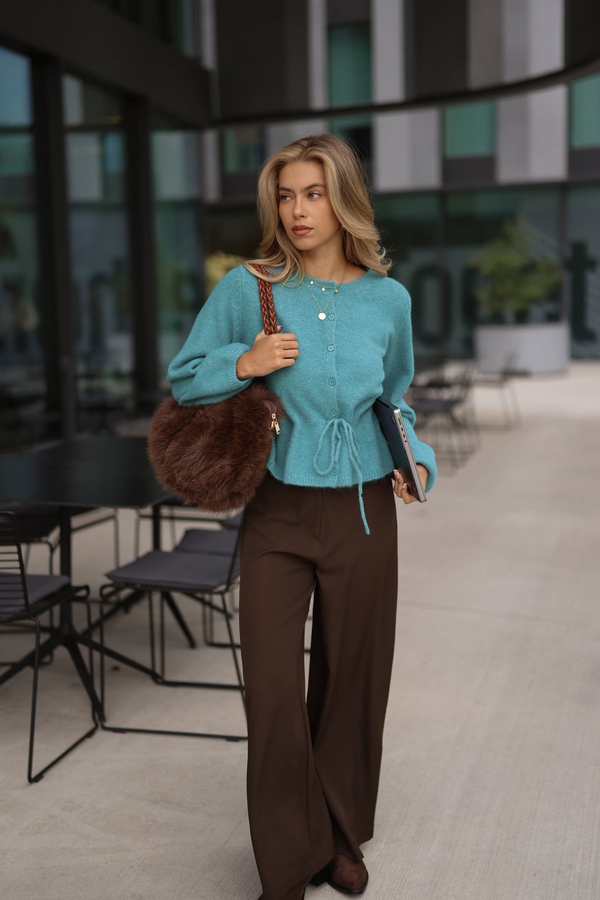 Strickjacke mit verstellbarem Kordelzug - petrol