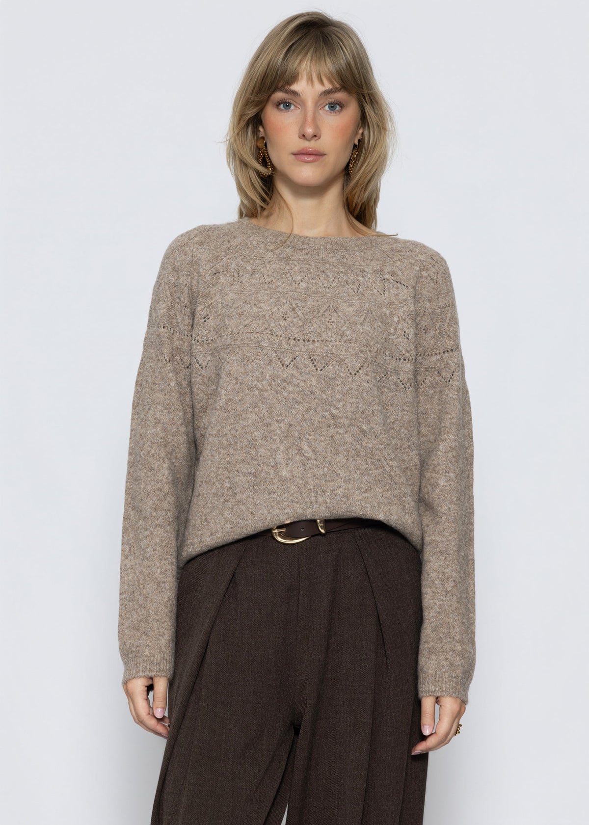 Strickpullover mit feinem Ajour-Norwegermuster- taupe