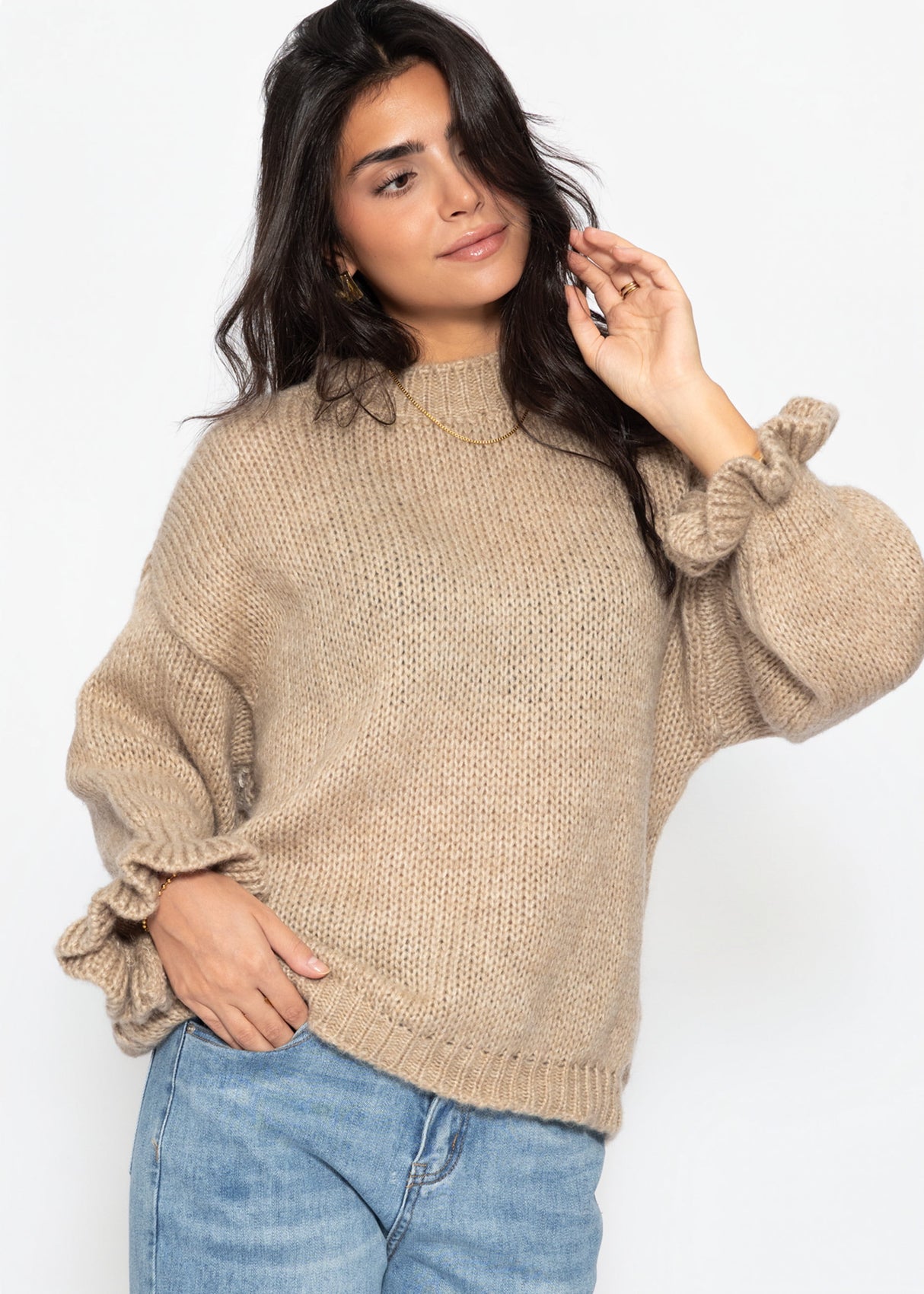 Strickpullover mit Rüschenärmeln - beige