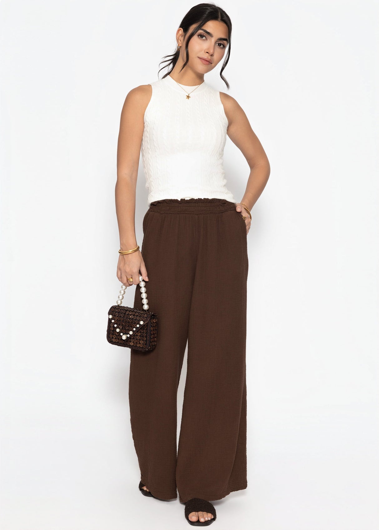 Knitted top with cable pattern - white