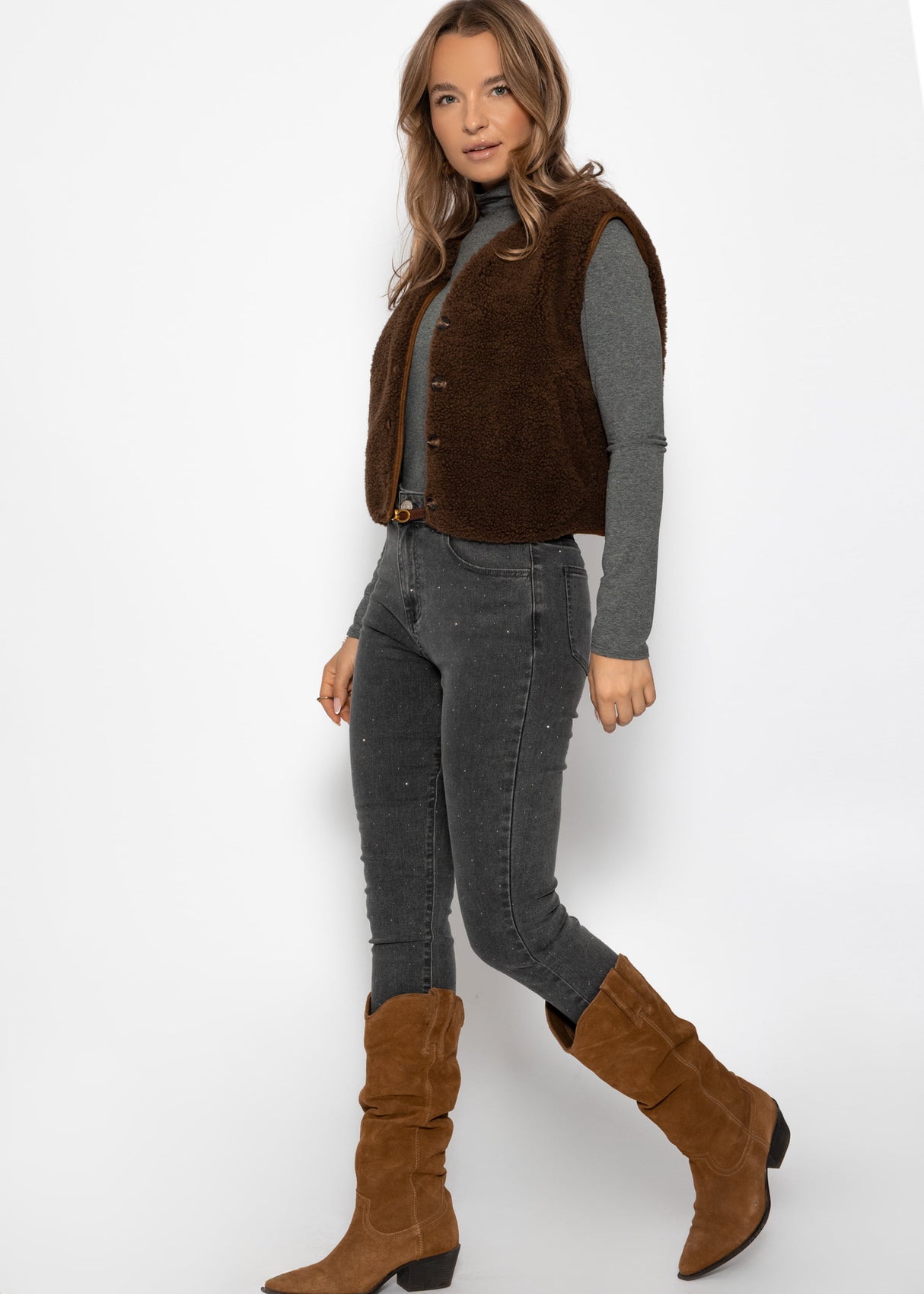 Teddy vest with buttons - brown