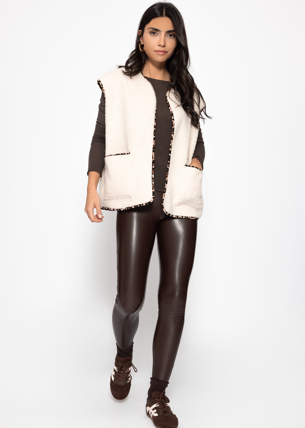 Teddy vest with leopard print trim - beige