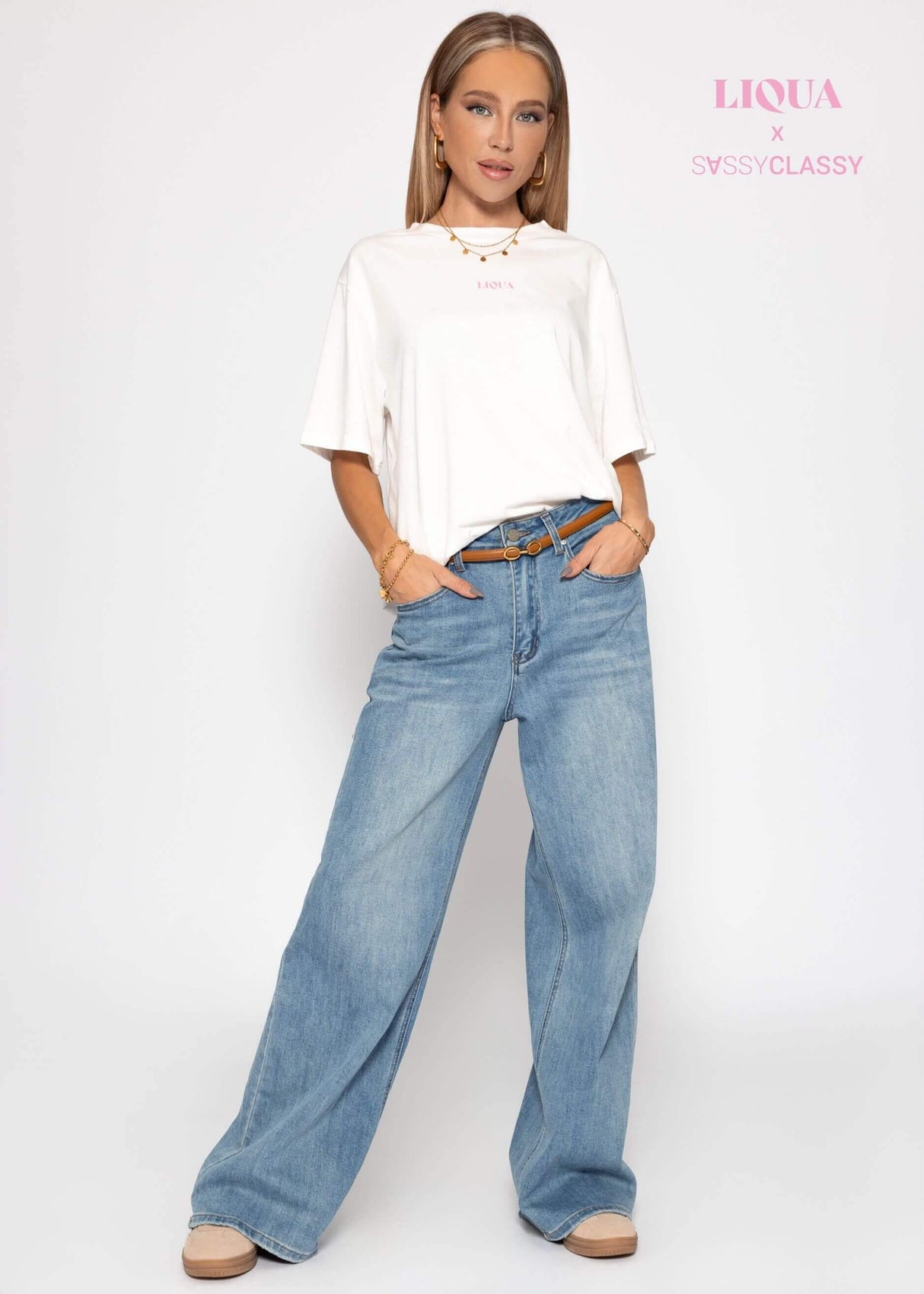 T-Shirt mit "Liqua"-Print - offwhite