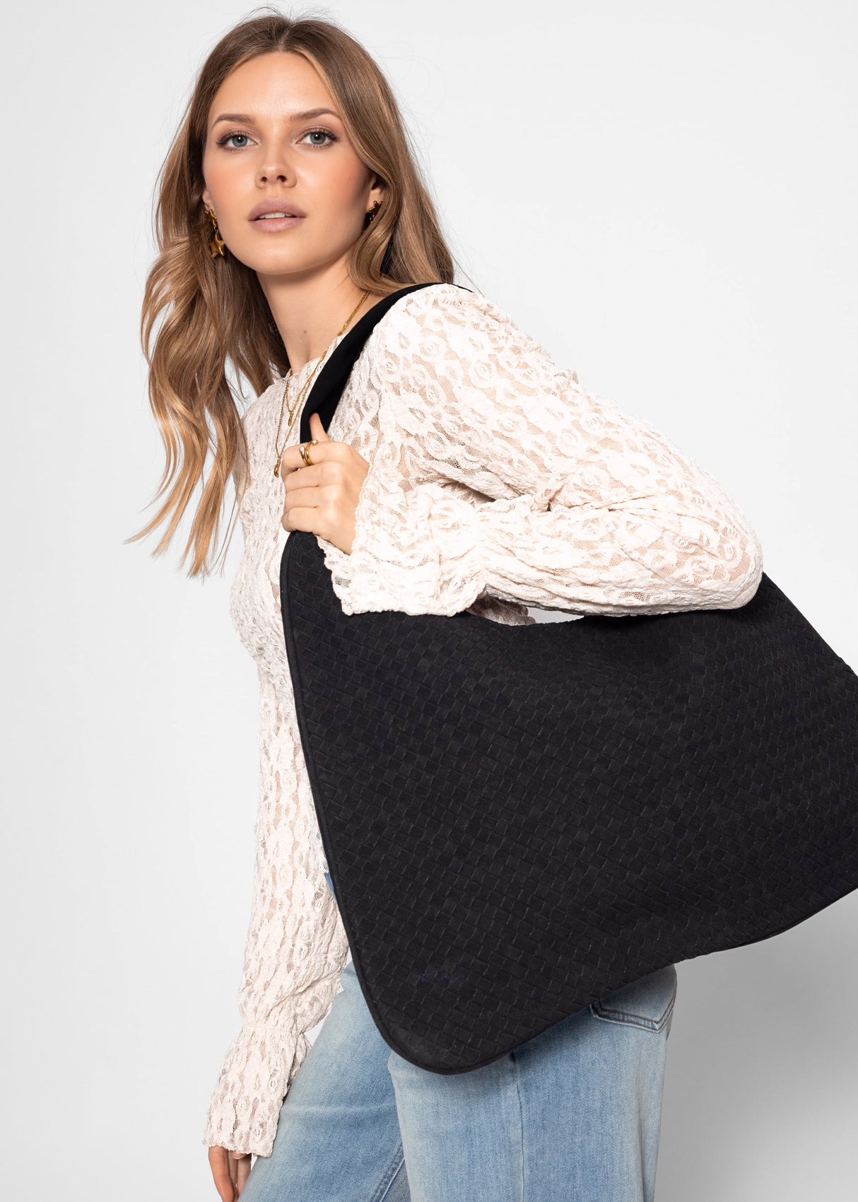 Crossbody bag in suede look - black