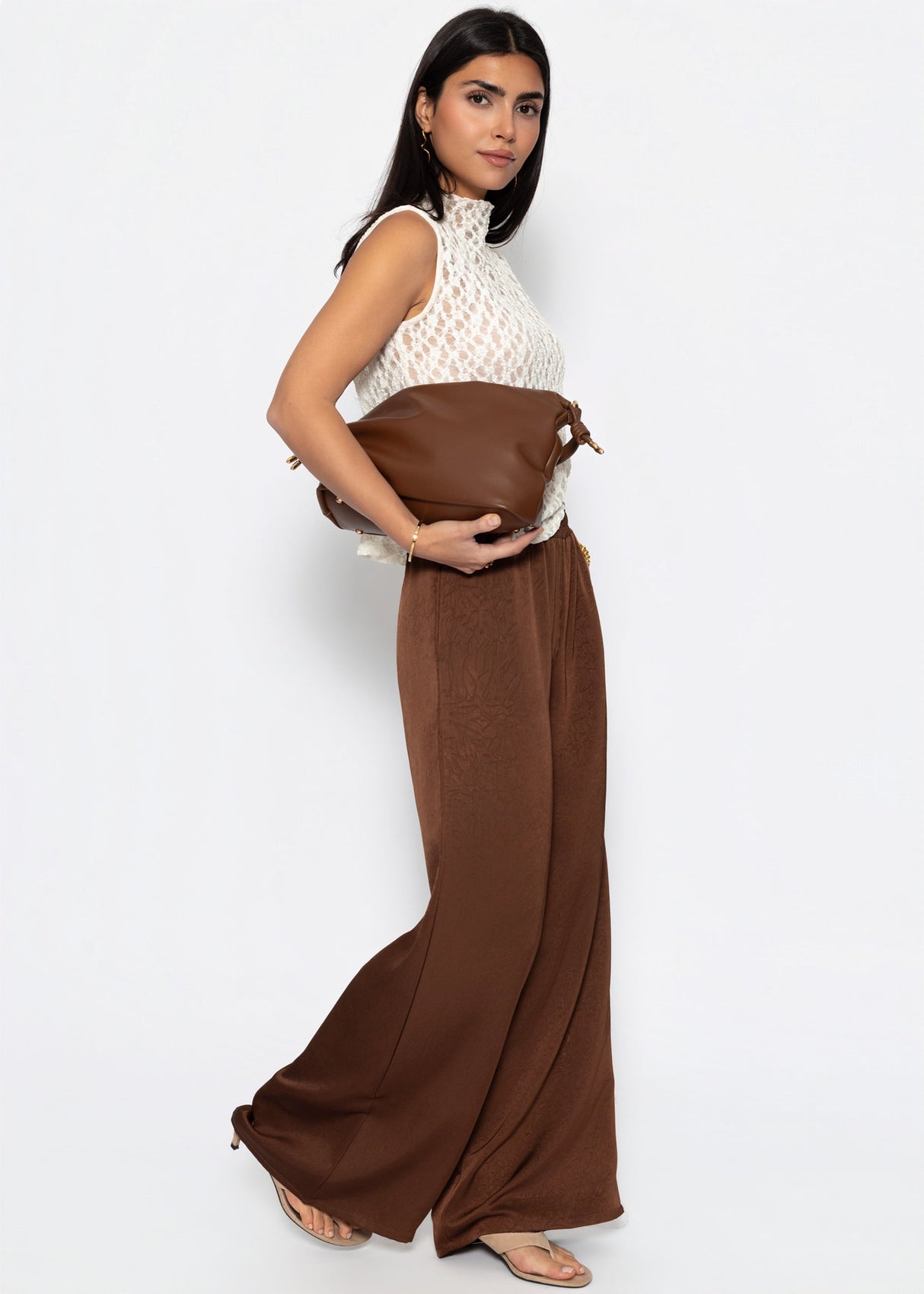 Satin pants with wide leg - brown