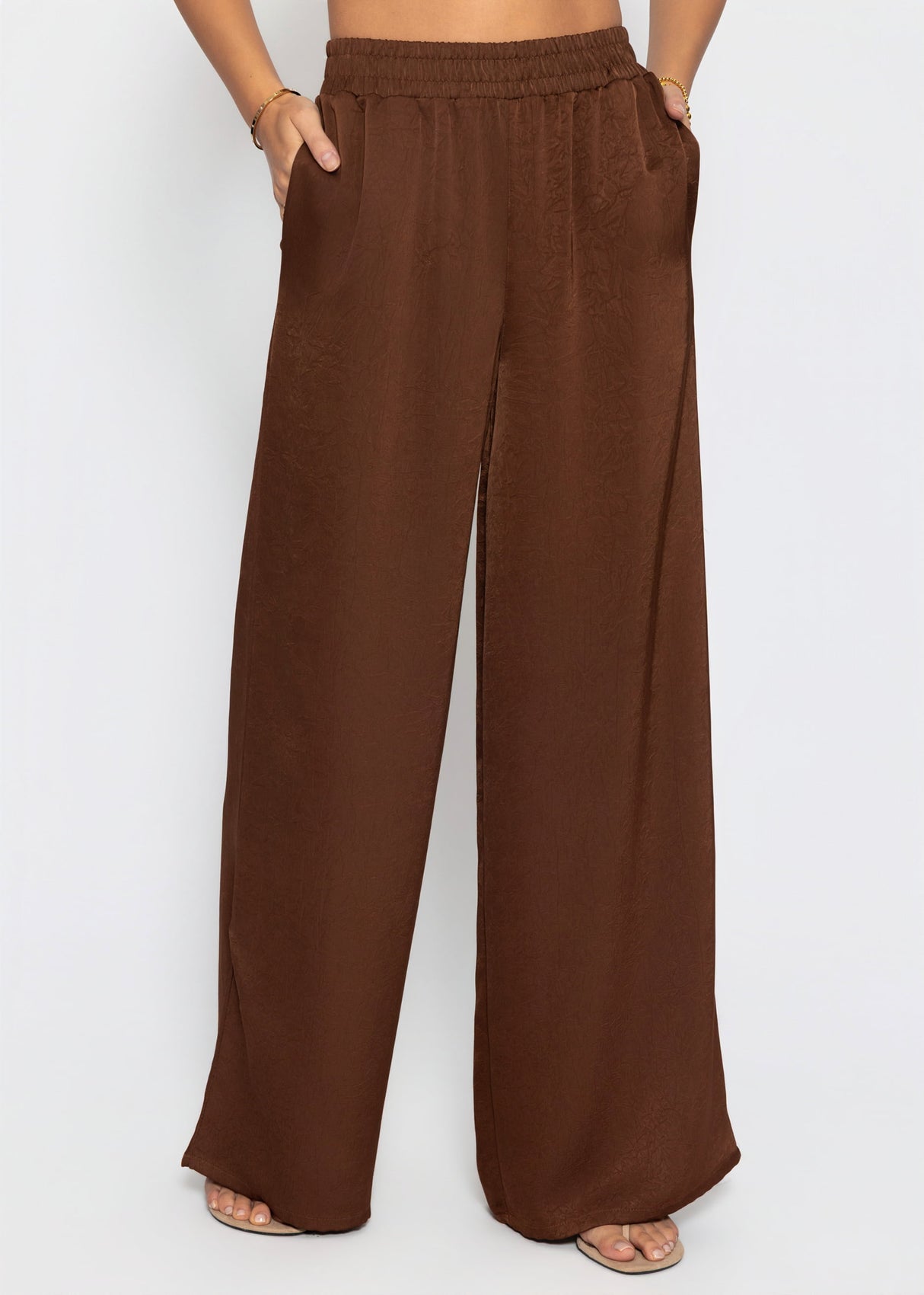 Satin pants with wide leg - brown