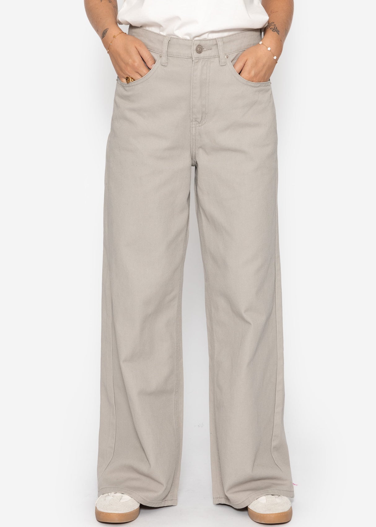 Wide Leg Jeans with a high waistband - Greige