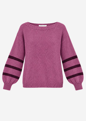 Kurzer Strickpullover mit gestreiften Ärmeln - beere
