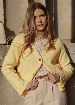 Ribbed cardigan with V-neck - butter yellow