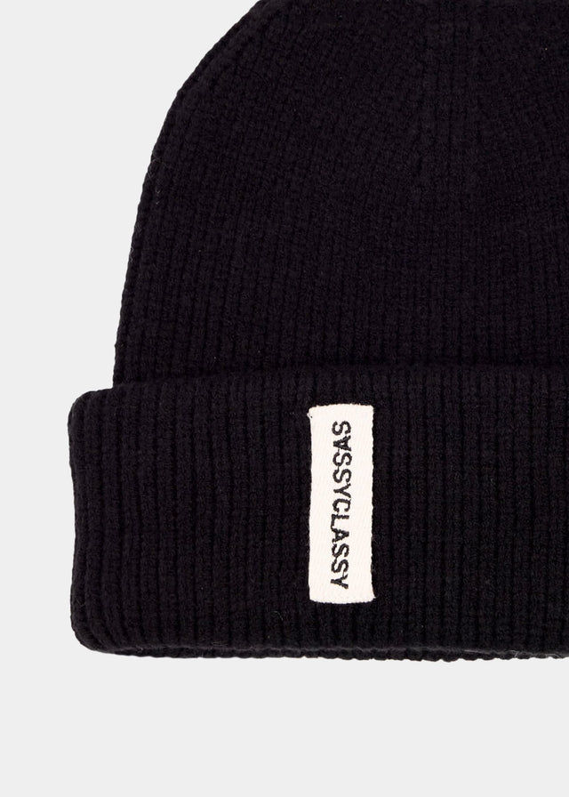 SASSYCLASSY beanie - black