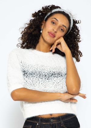 Fluffy short-sleeved sweater with sequins - white