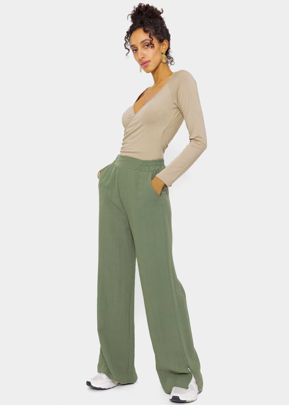 Schlupfhose in Viskose, khaki