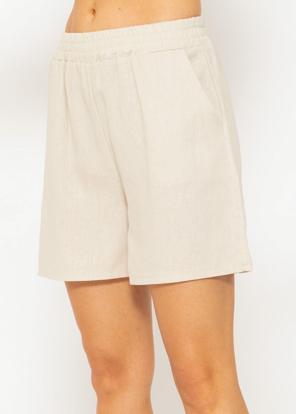 Linen shorts, beige